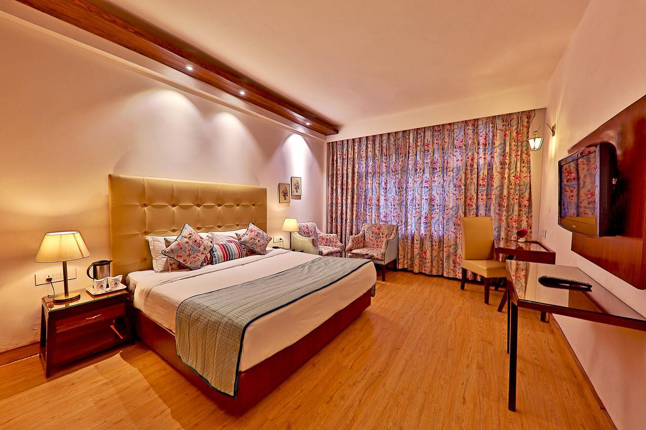Hotel Manali Heights Bagian luar foto