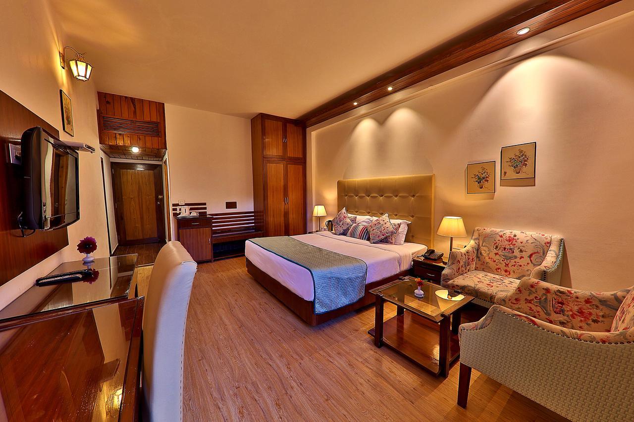 Hotel Manali Heights Bagian luar foto
