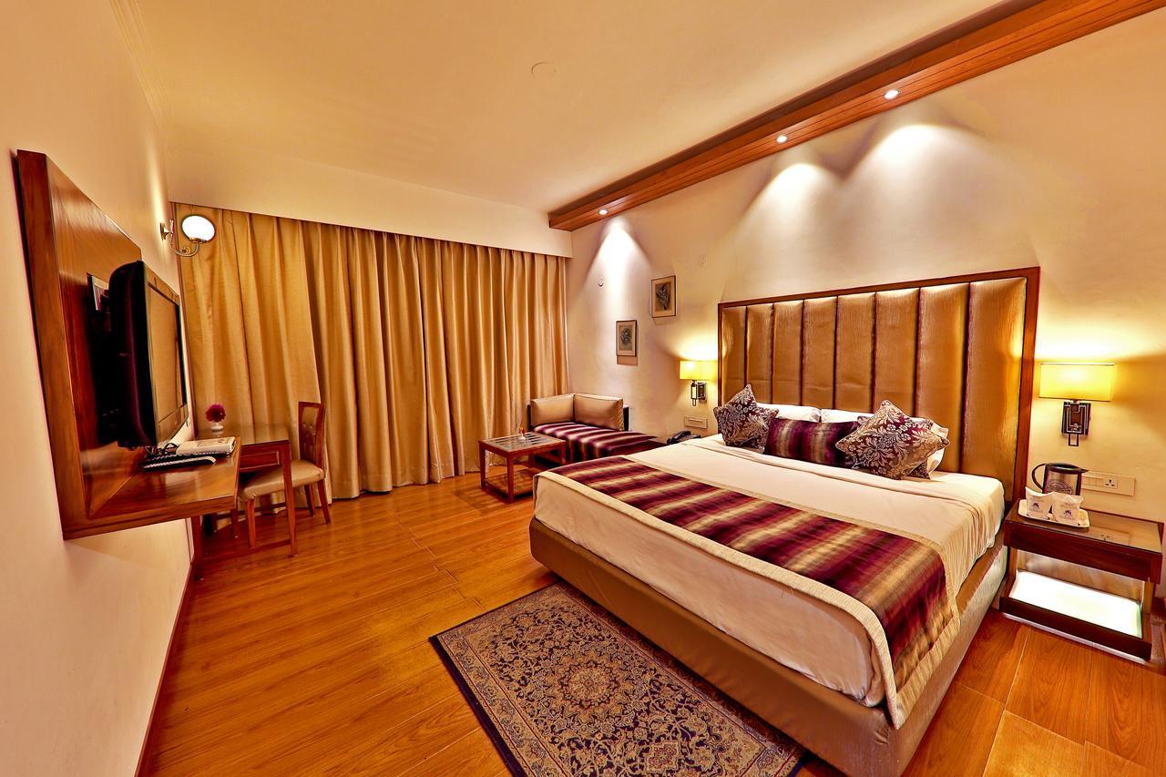 Hotel Manali Heights Bagian luar foto