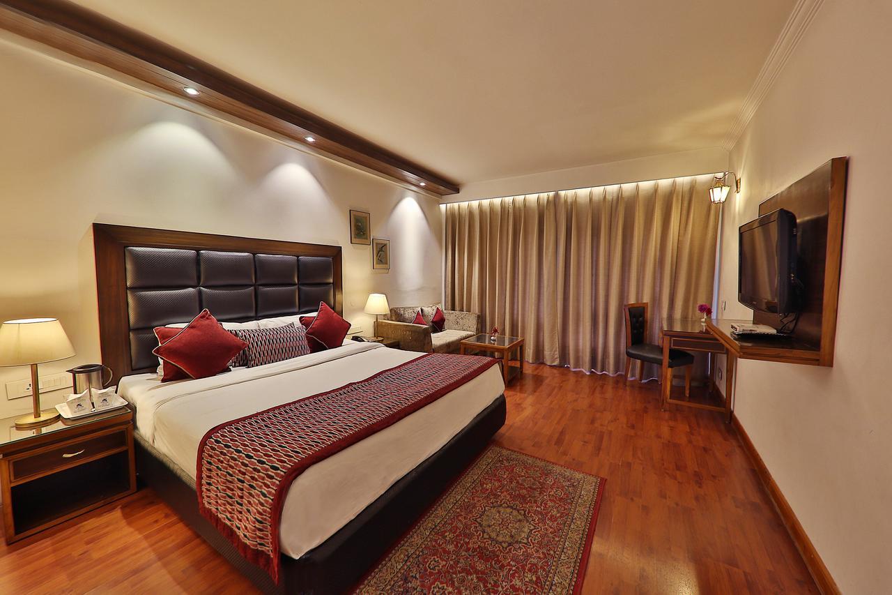 Hotel Manali Heights Bagian luar foto
