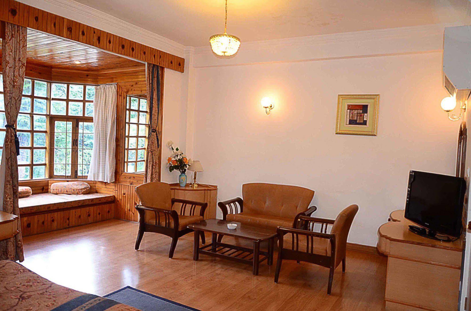 Hotel Manali Heights Bagian luar foto