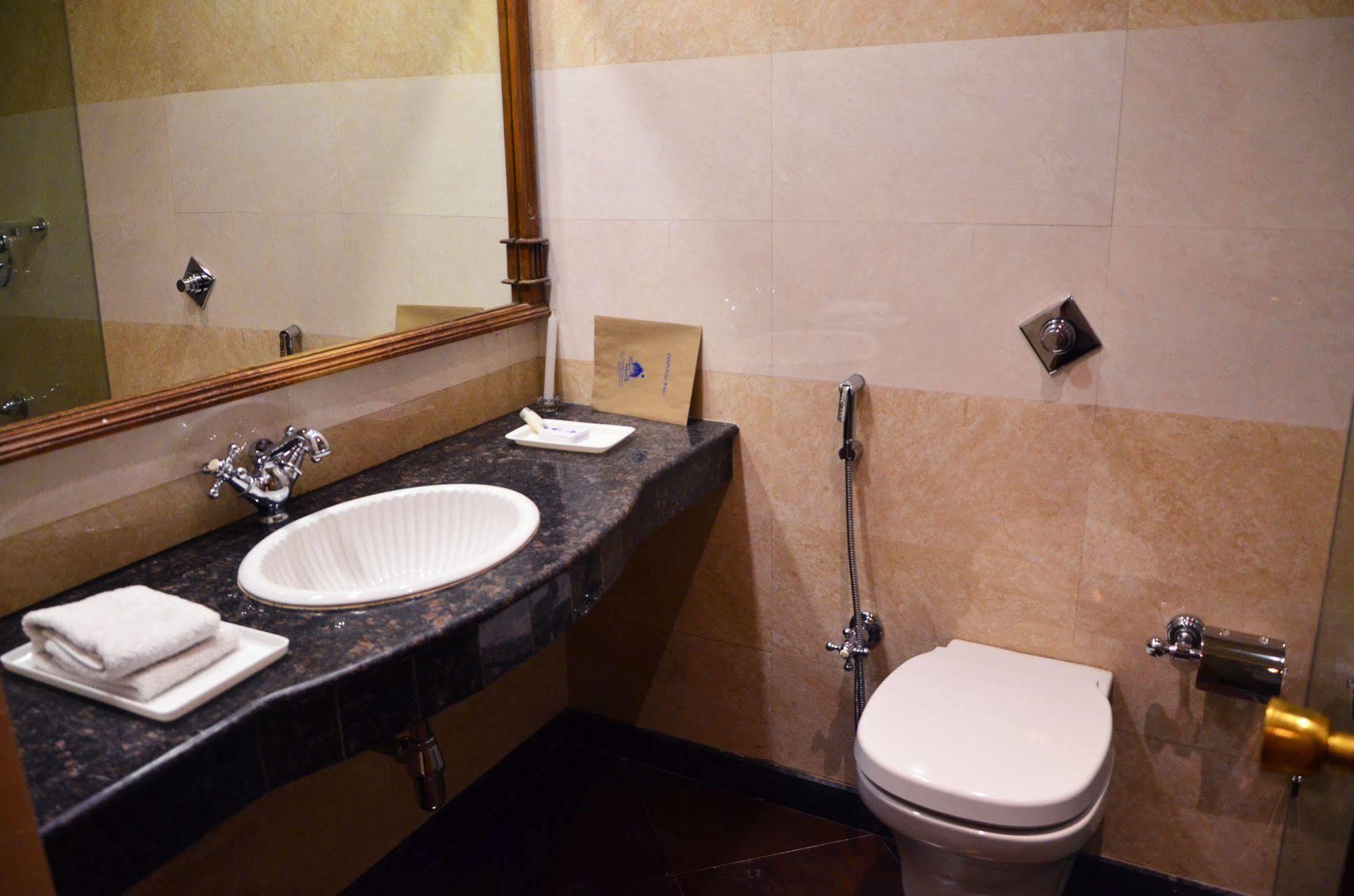Hotel Manali Heights Bagian luar foto