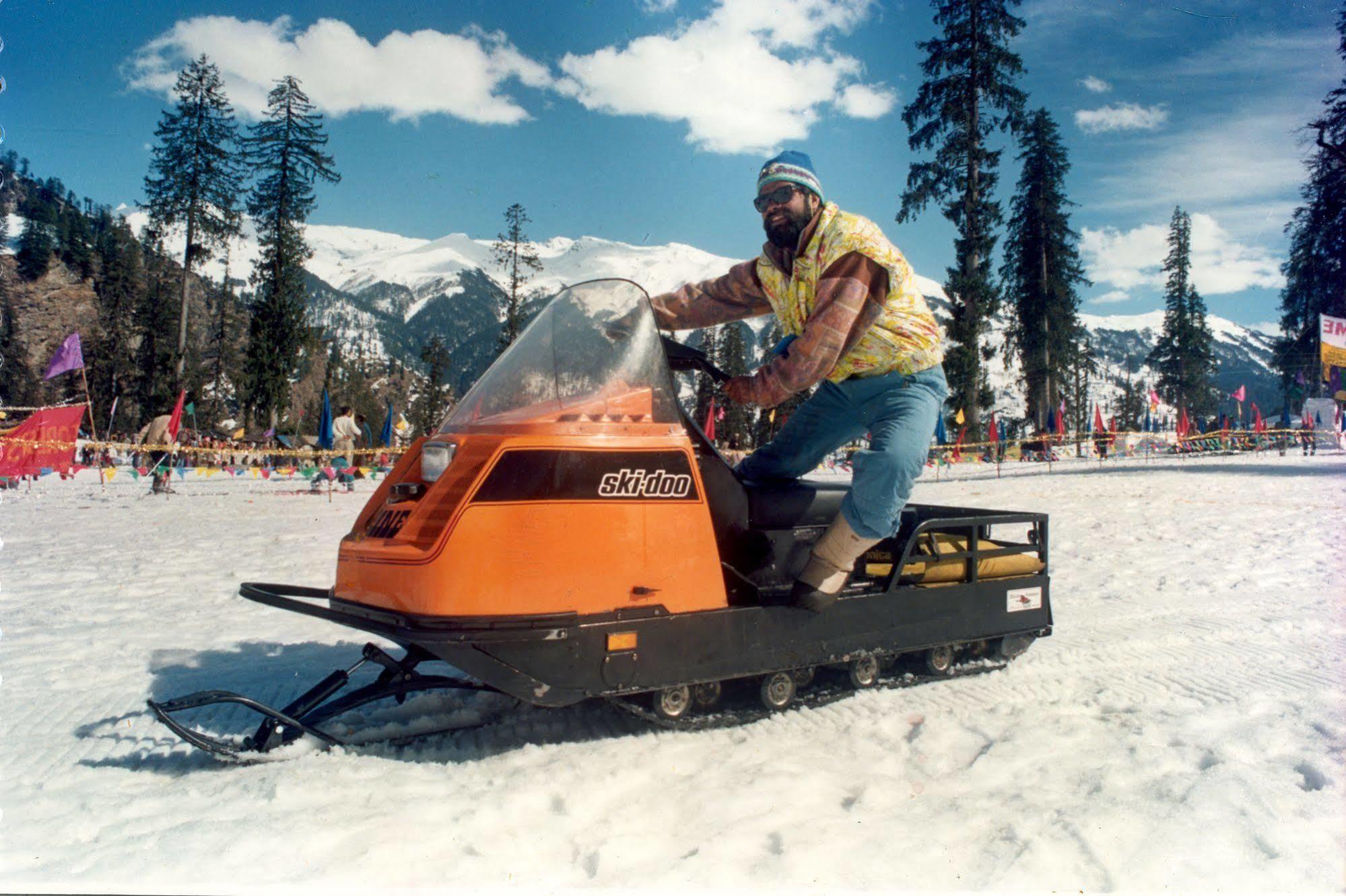 Hotel Manali Heights Bagian luar foto